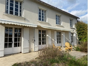 maison à la vente -   16700  NANTEUIL EN VALLEE, surface 230 m2 vente maison - UBI418405731